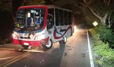 Buseta involucrada en el accidente.