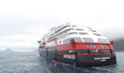 "Roald Amundsen", crucero.