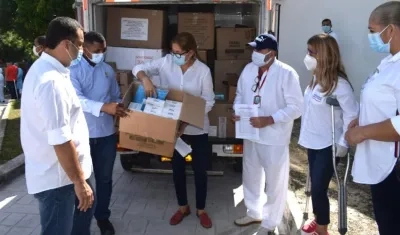 El Alcalde José Fernando Vargas recibiendo el apoyo de la Gobernación.