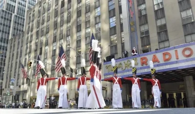 Fotografía de archivo del grupo de bailarines Rockettes del Radio City Christmas.