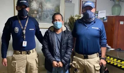 Fabián Eduardo Antón Antón, buscado por las autoridades de su país, Ecuador, por abuso sexual.