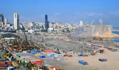 Así quedó el puerto de Beirut tras la explosión.