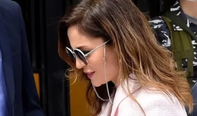 Manal Abdel Samad, dimitente ministra de información del Líbano.