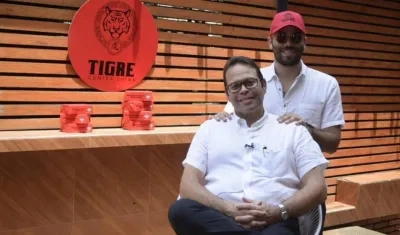 José Gabriel y José Carlo Lapeira, padre e hijo.