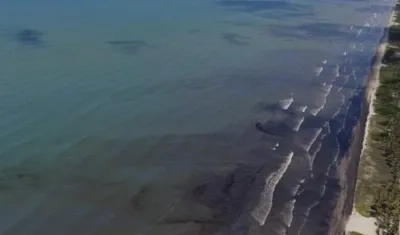 El derrame se produjo en las costas de Falcón, según muestra la Fundación Azul Ambientalistas.