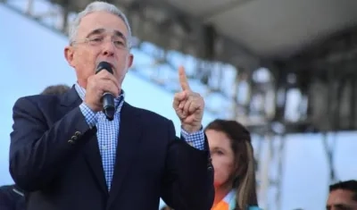 Álvaro Uribe Vélez.