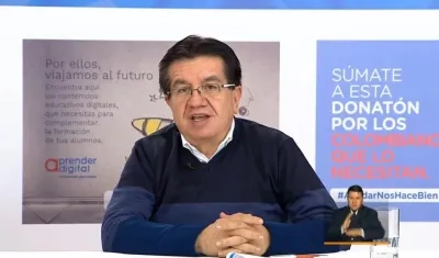 Ministro de Salud Fernando Ruíz.