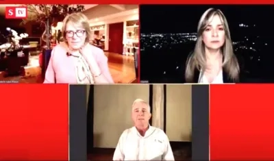 El expresidente Álvaro Uribe durante la entrevista con Semana TV.