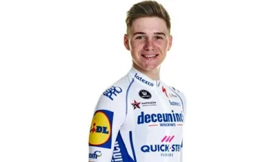 Remco Evenepoel evoluciona favorablemente tras una noche "tranquila" en el hospital de Como.