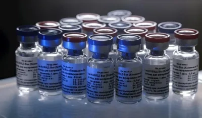 La OMS recibió con cautela la noticia de la vacuna rusa.