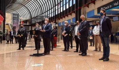 Presidente Duque en el aeropuerto José María Córdova.
