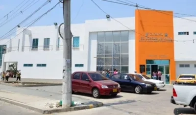 La víctima ingresó sin signos vitales al Camino El Bosque.