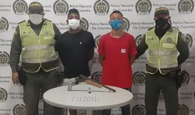 Adalberto De la Hoz Ávila, de 20 años; Daniel Narváez Sánchez, de 18.