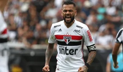 El lateral Dani Alves.