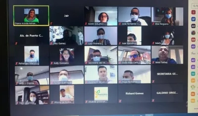 Reunión de Gobernadora con alcaldes del Atlántico.