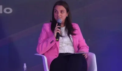 La ministra TIC, Karen Abudinen.