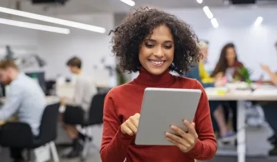 Beneficiará a emprendedores digitales de los 32 departamentos del país.