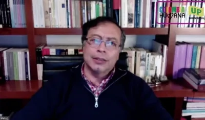 Gustavo Petro en su intervención en el VII Congreso de la UP. 