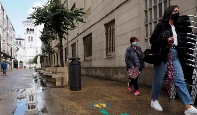 España sigue a la cabeza de contagios totales entre los países europeos.