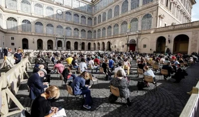  Las audiencias en tiempos de pandemia se celebrarán, al menos durante septiembre, en el patio de San Dámaso.
