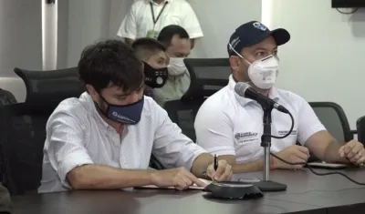 El Alcalde Jaime Pumarejo y el jefe de la oficina de Seguridad y Convivencia Nelson Patrón.