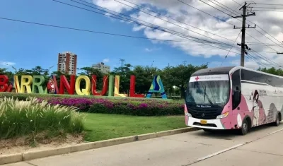 Unidad móvil de la Cruz Roja Colombiana en Barranquilla. 