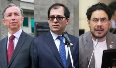 Fiscal del caso Uribe, Gabriel Jaimes; el Fiscal general Francisco Barbosa y el senador Iván Cepeda.