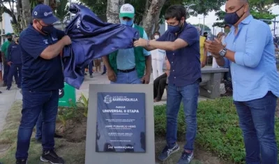 Momento de la entrega del parque.