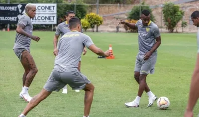 Jugadores del Barcelona de Ecuador. 