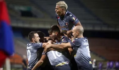 Festejo venezolano en el 'Atanasio Girardot'.