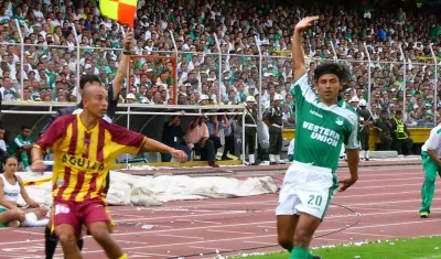 Ricardo Ciciliano y Gerardo Bedoya, en la final de 2003. 