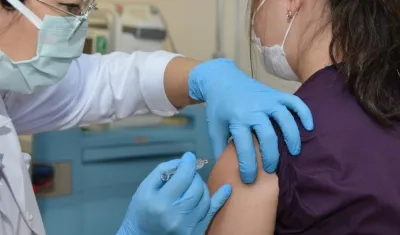 Imagen de la tercera fase del ensayo de la vacuna contra la Covid-19 del laboratorio chino Sinovac.