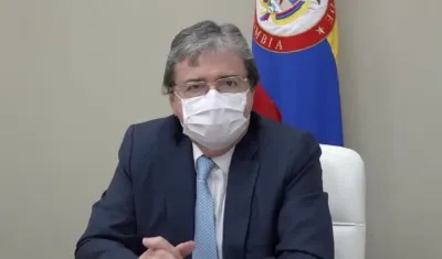 Ministro de Defensa, Carlos Holmes.