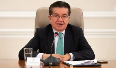 El Ministro de Salud, Fernando Ruiz.