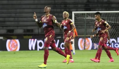Jugadores del Tolima celebran el triunfo. 