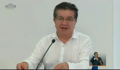 Fernando Ruiz, Ministro de Salud.