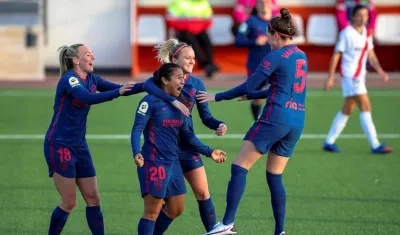 Leicy Santos, jugadora colombiana, celebra su gol. 