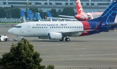 Un avion de Sriwajaya se estrelló en el mar de Java.