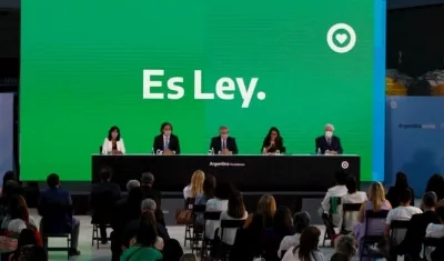 Acto de promulgación de la ley.