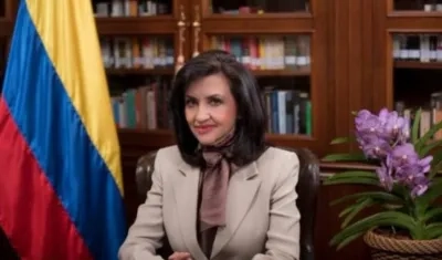 Canciller Claudia Blum.