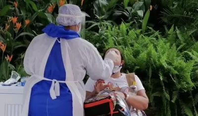 Este sábado en 10 puntos de la ciudad tomas para detectar el Covid-19.