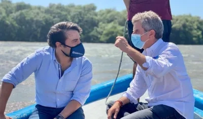 Alcalde y Ministro de Medio Ambiente en la Ciénaga de Mallorquín