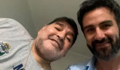 Diego Maradona y Leopoldo Duque. 