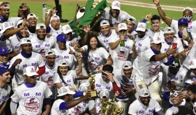 Celebración de Caimanes tras alcanzar el undécimo título.