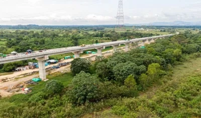 El nuevo puente sobre el río Magdalena.