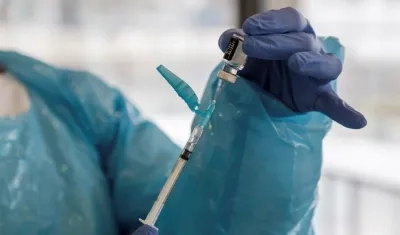 Muchas de las vacunas que venden por internet no existen.