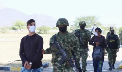 Los presuntos guerrilleros fueron trasladados a Valledupar. 