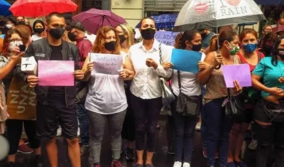 Manifestación en el Palacio de Justicia.