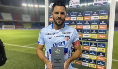 Sebastián Viera, figura del partido con el golazo definitivo.