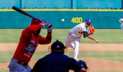 El pitcheo de Caribes sucumbió ante la ofensiva panameña. 
